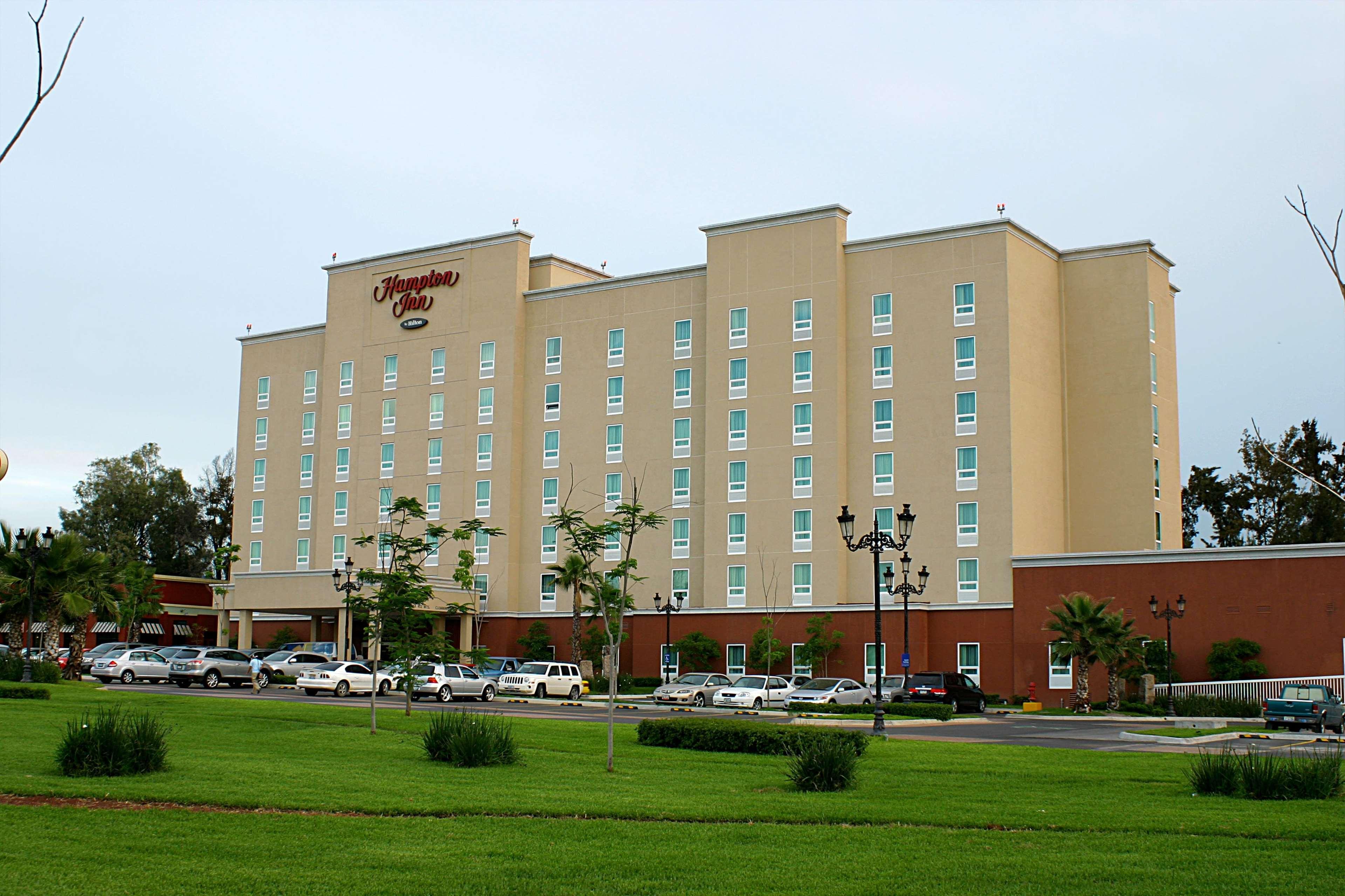 Hampton Inn By Hilton Guadalajara-Aeropuerto Las Pintas Exteriér fotografie